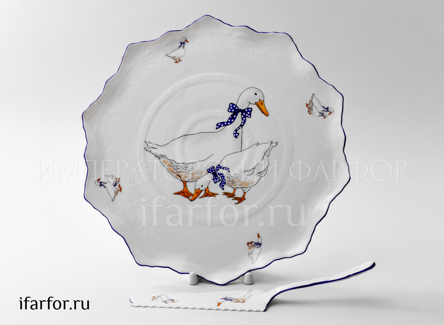 Блюдо для торта второй сорт «Корона Гуси» 1/2 Форма: Корона. Фарфор. 300 мм.