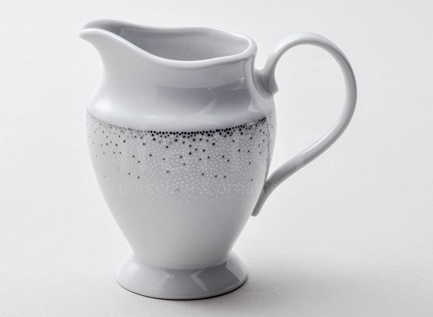Сливочник «Бисер серебристый» Форма: Repast. Фарфор. 300 мл.