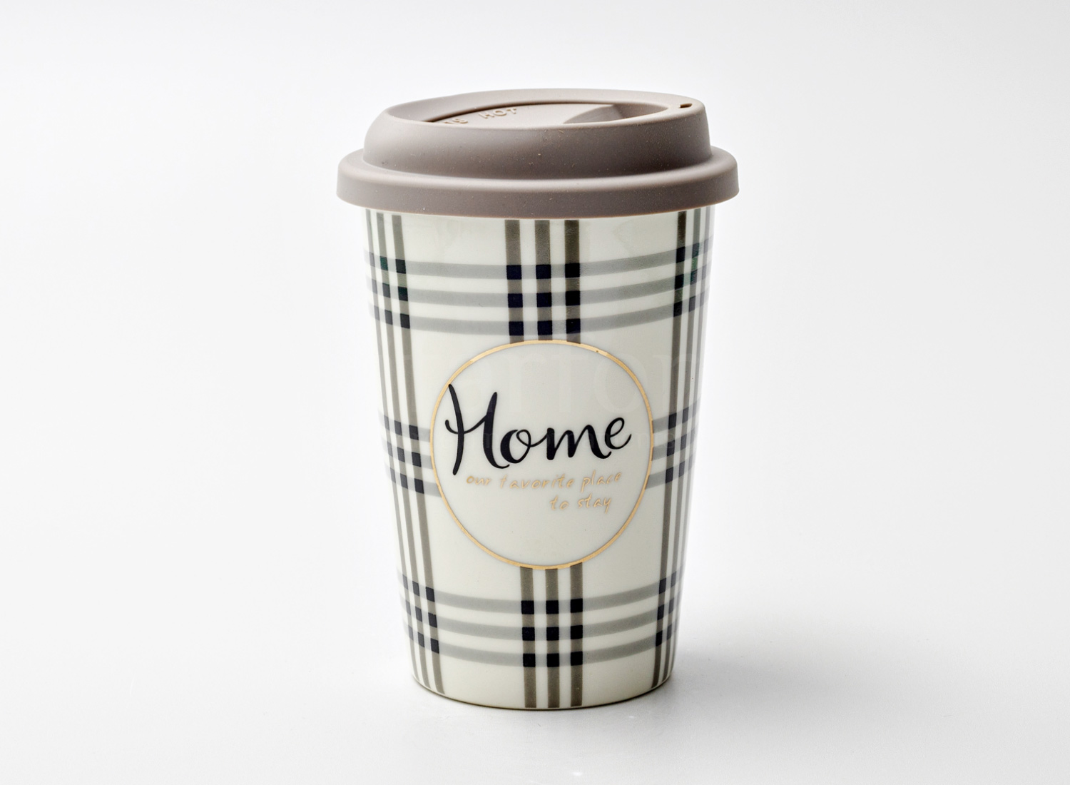 Термокружка «Home our favorite place to stay (бежевая)» 1/2 Форма: Royal Classics. Фарфор, силиконовая крышка. 127 мм.