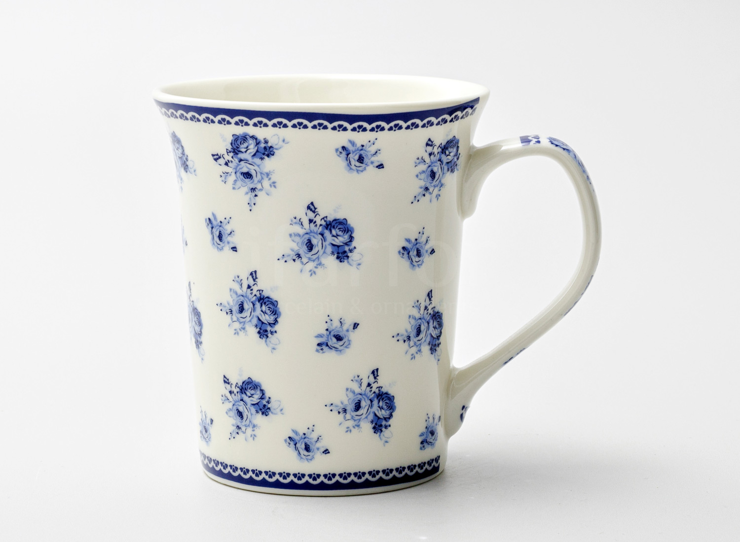 Кружка «Синие розы» Форма: Royal Classics. Керамика. 350 мл.