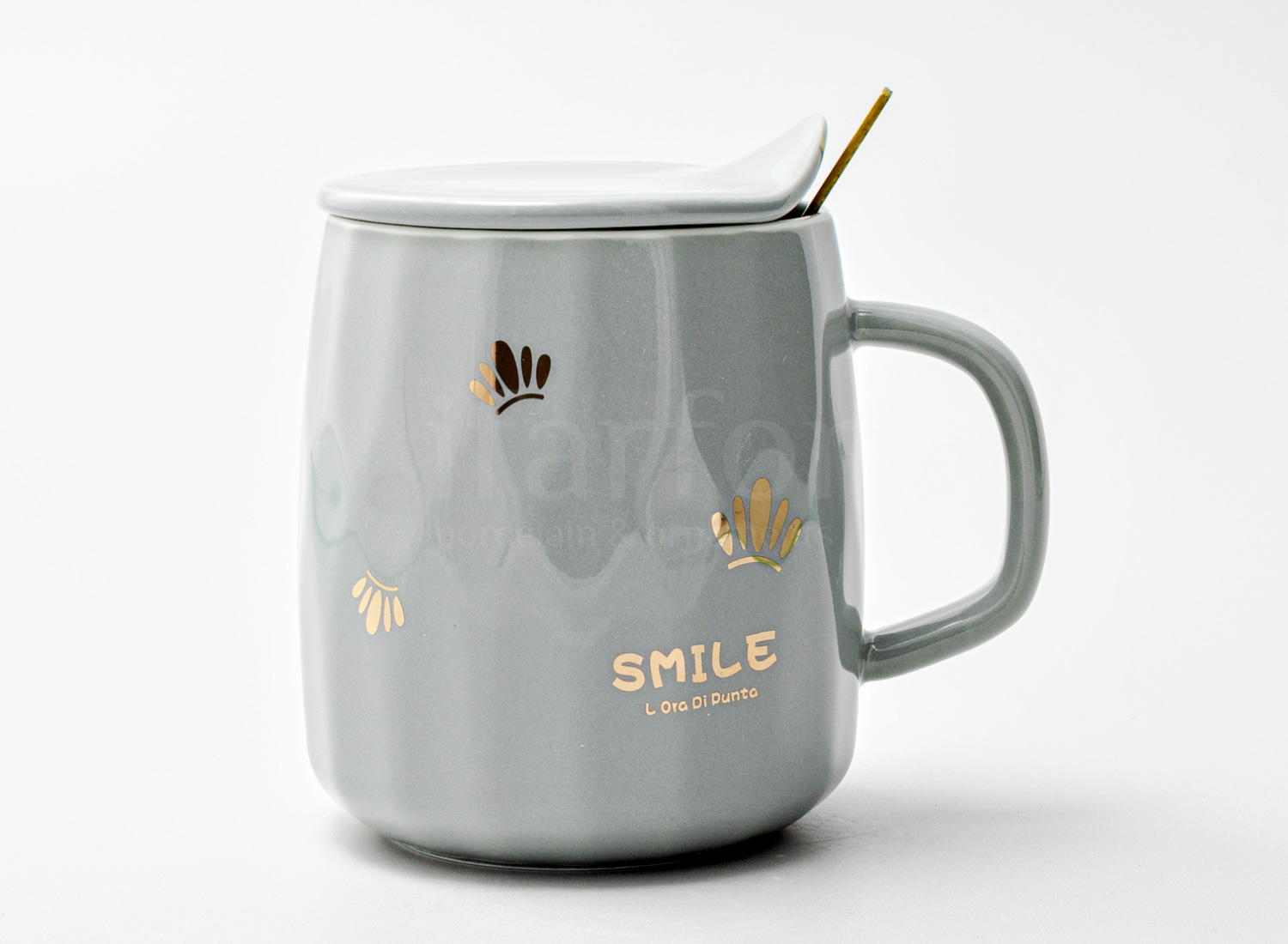Кружка с крышкой и ложкой «SMILE» Форма: Royal Classics. Керамика. 440 мл.
