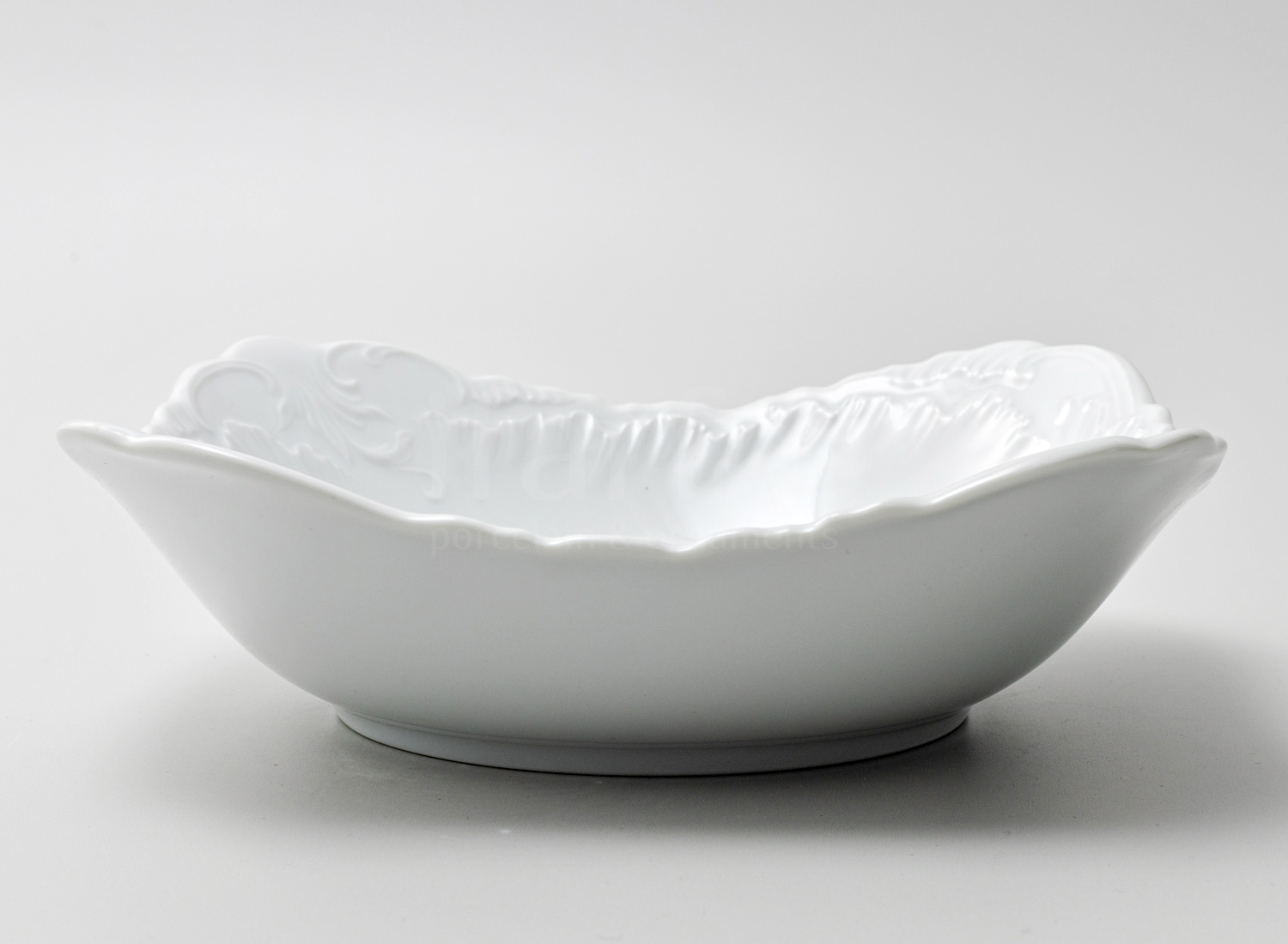 Салатник «Rococo» Форма: Repast. Фарфор. 270 мм.