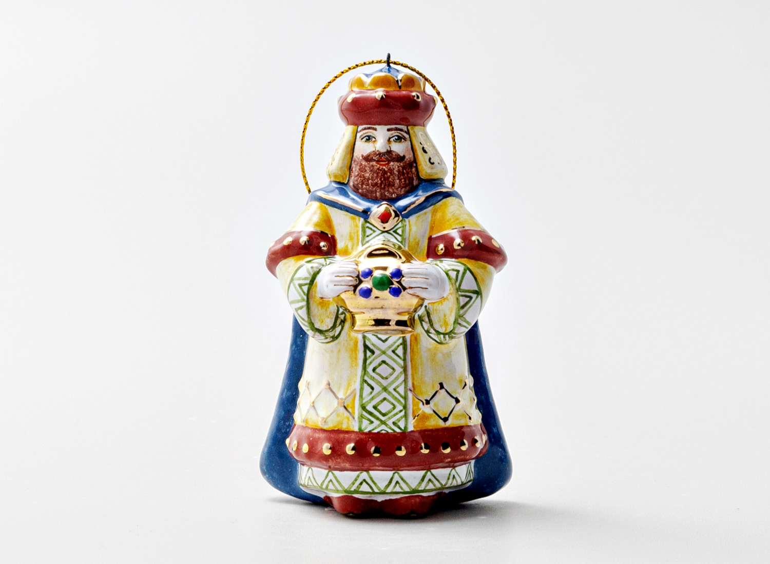 Елочная игрушка «Волхв Мельхиор» Форма: Волхв Мельхиор. Майолика. 54 x 95 мм.