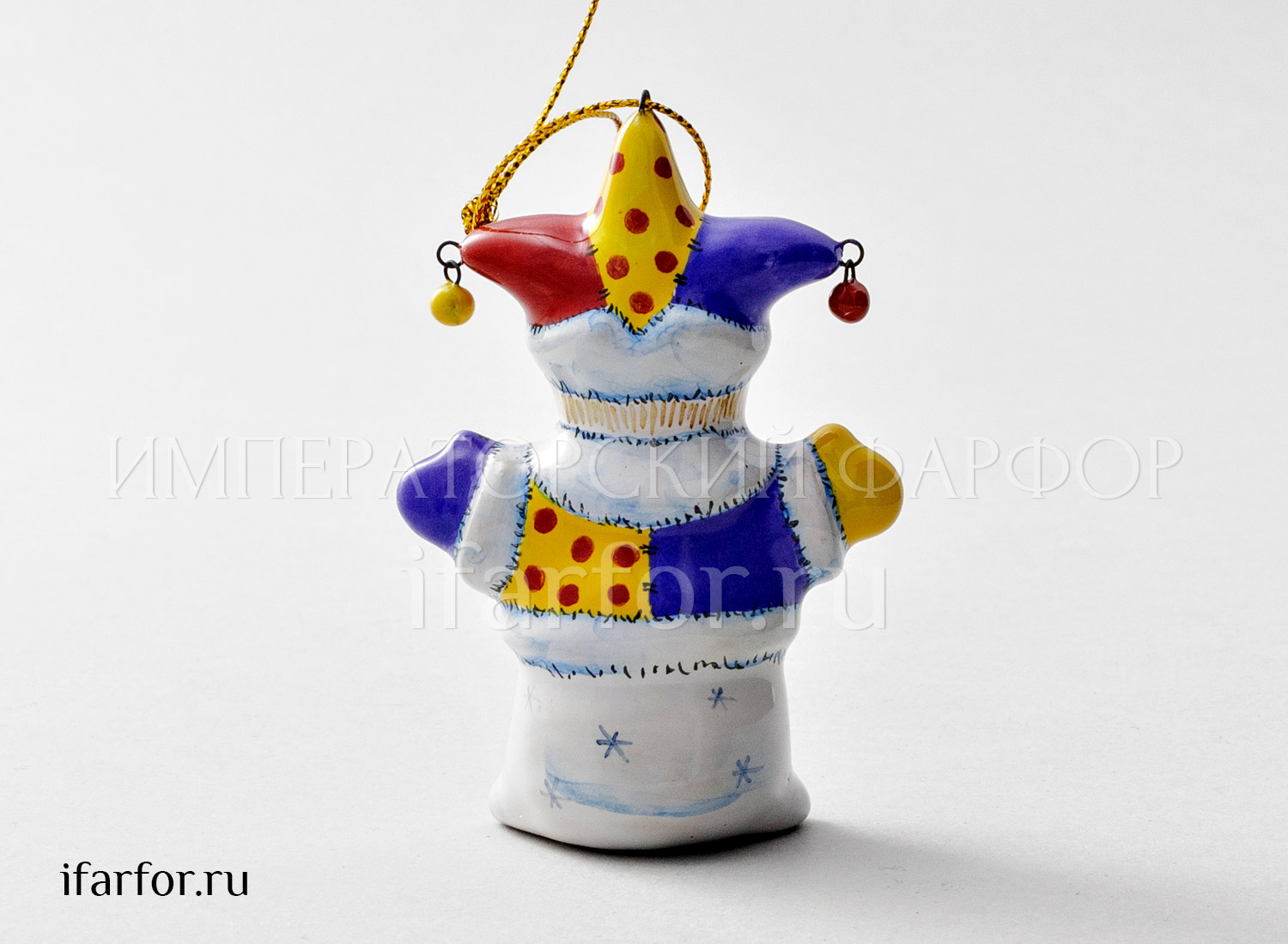 Елочная игрушка «Снеговик-скоморох» Форма: Снеговик-скоморох. Майолика. 35 x 60 x 86 мм.