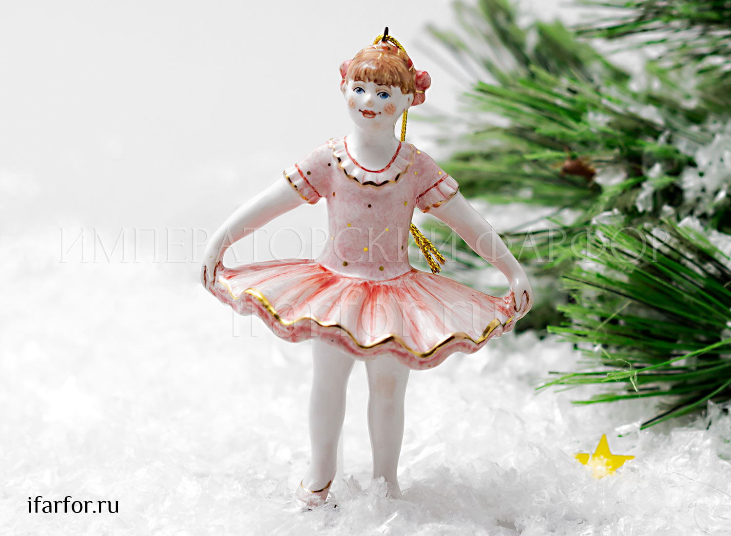 Елочная игрушка «Юная балерина» Форма: Юная балерина. Майолика. 80 x 115 мм.