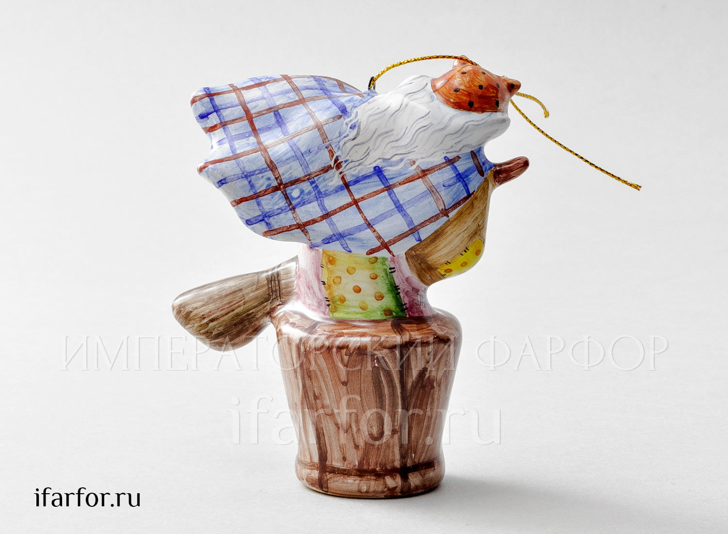 Елочная игрушка «Баба-Яга» Форма: Баба-Яга. Майолика. 85 x 100 мм.