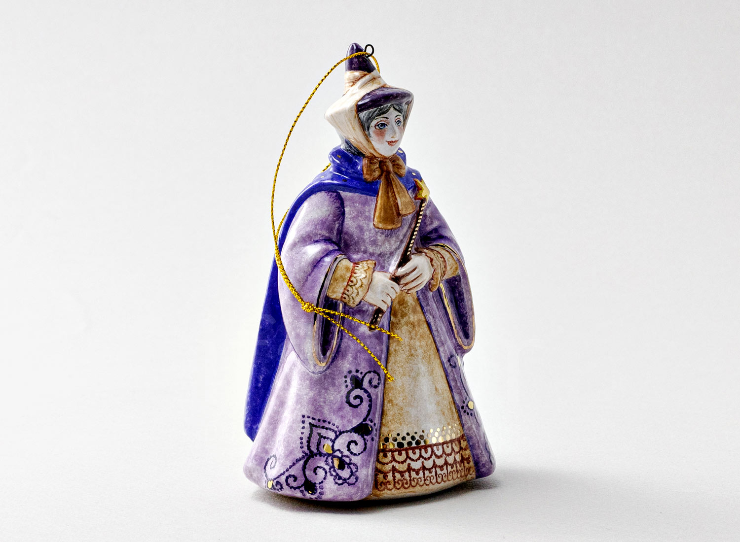 Елочная игрушка «Фея» Форма: Фея. Майолика. 85 x 130 мм.