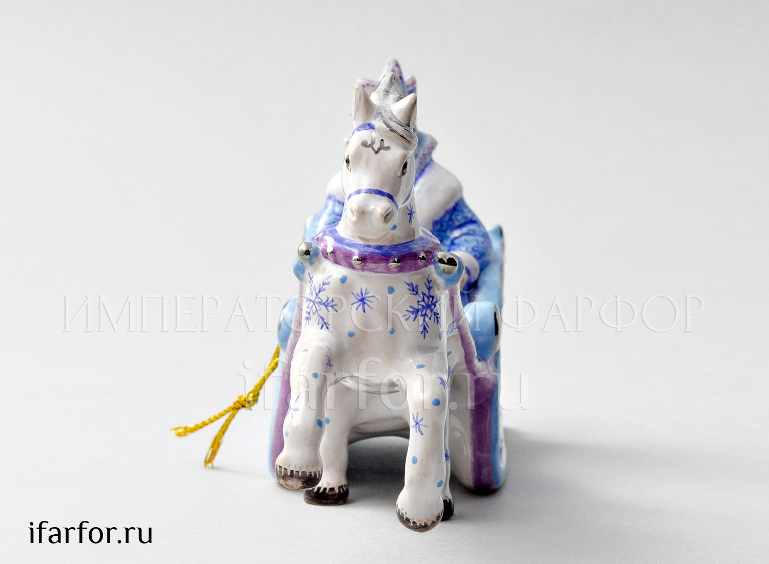 Елочная игрушка «Снежная королева» Форма: Снежная королева. Майолика. 200 x 90 мм.