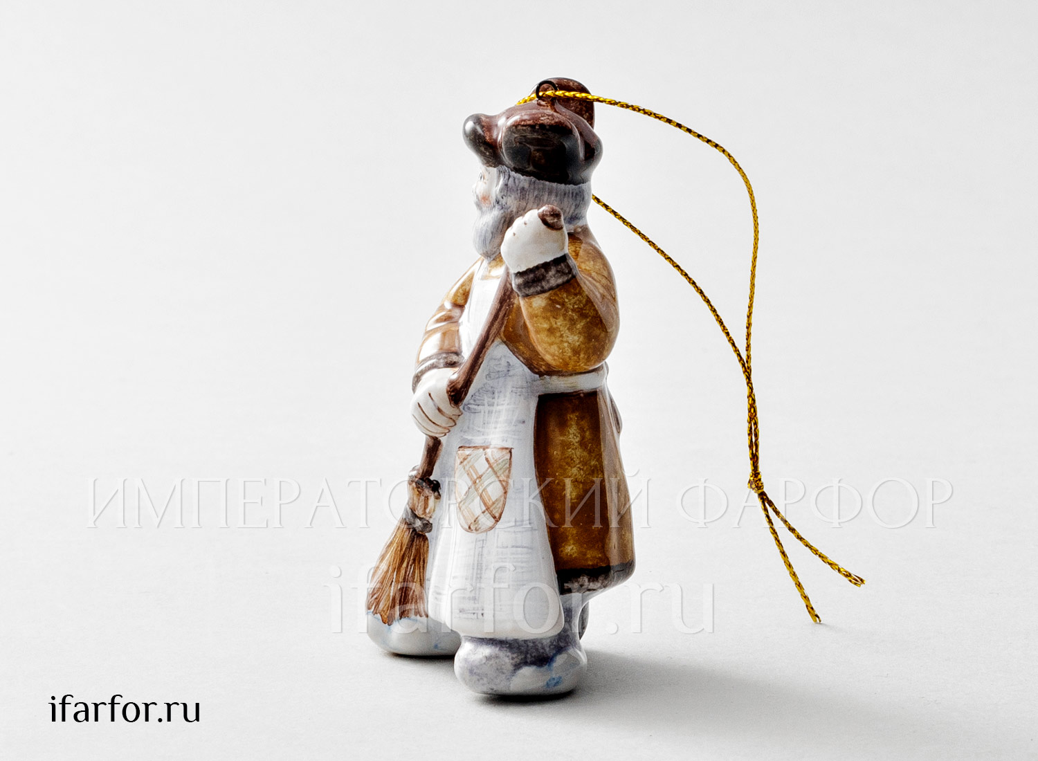 Елочная игрушка «Дворник» Форма: Дворник. Майолика. 55 x 90 мм.