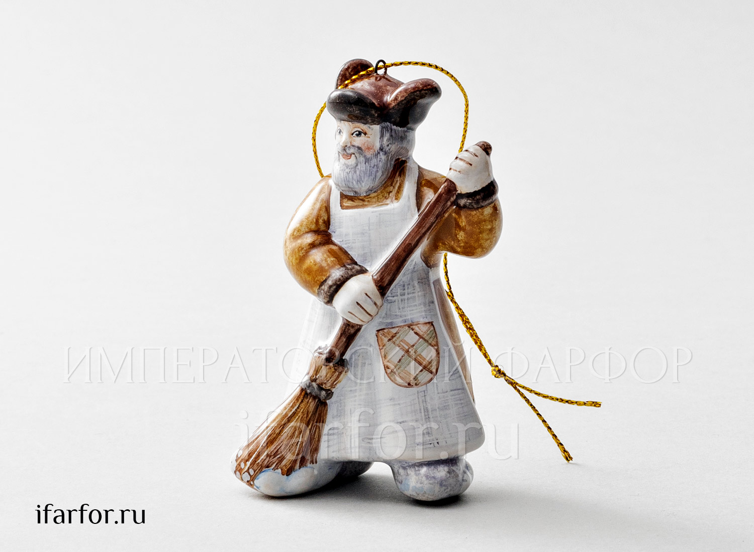 Елочная игрушка «Дворник» Форма: Дворник. Майолика. 55 x 90 мм.