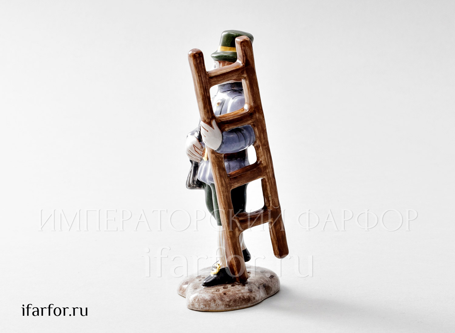 Скульптура «Трубочист» Форма: Трубочист. Майолика. 70 x 120 мм.
