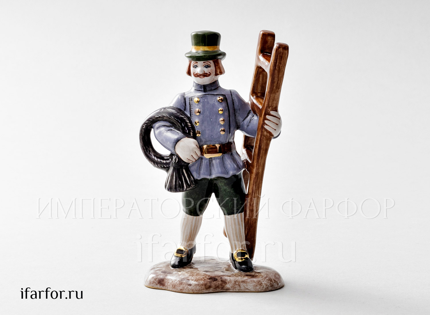 Скульптура «Трубочист» Форма: Трубочист. Майолика. 70 x 120 мм.