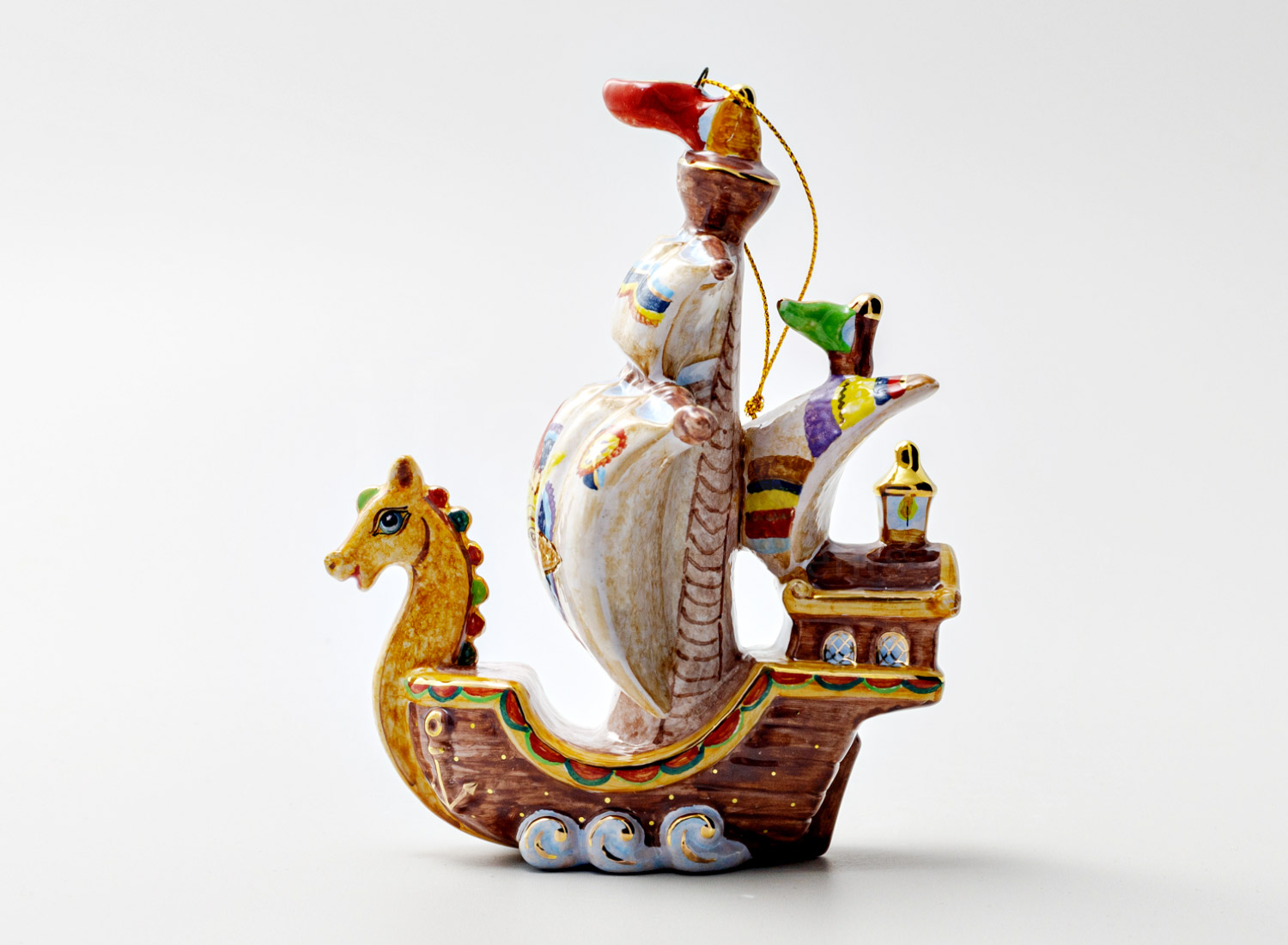 Елочная игрушка «Кораблик» Форма: Кораблик. Майолика. 115 x 145 мм.
