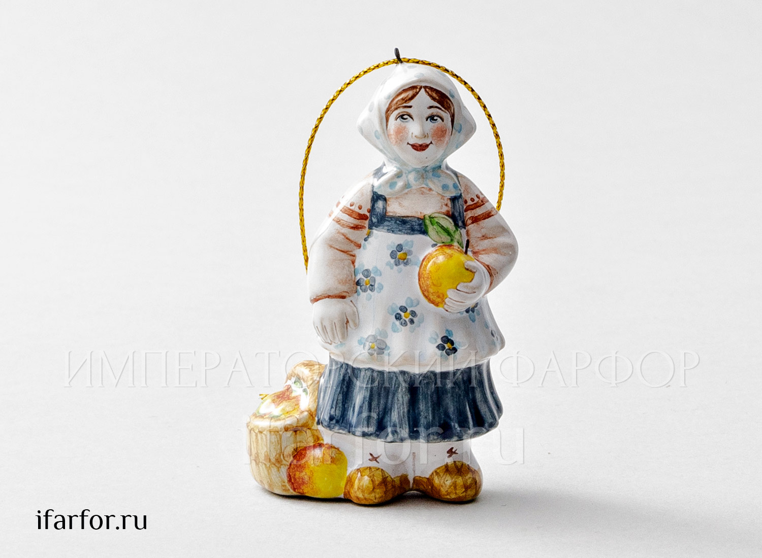 Елочная игрушка «Девочка с яблоками» Форма: Девочка с яблоками. Майолика. 50 x 80 мм.