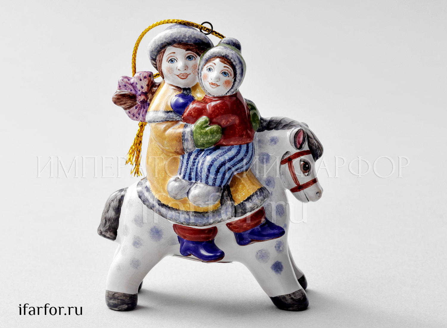 Елочная игрушка «Вдвоем на лошадке» Форма: Вдвоем на лошадке. Майолика. 80 x 100 мм.