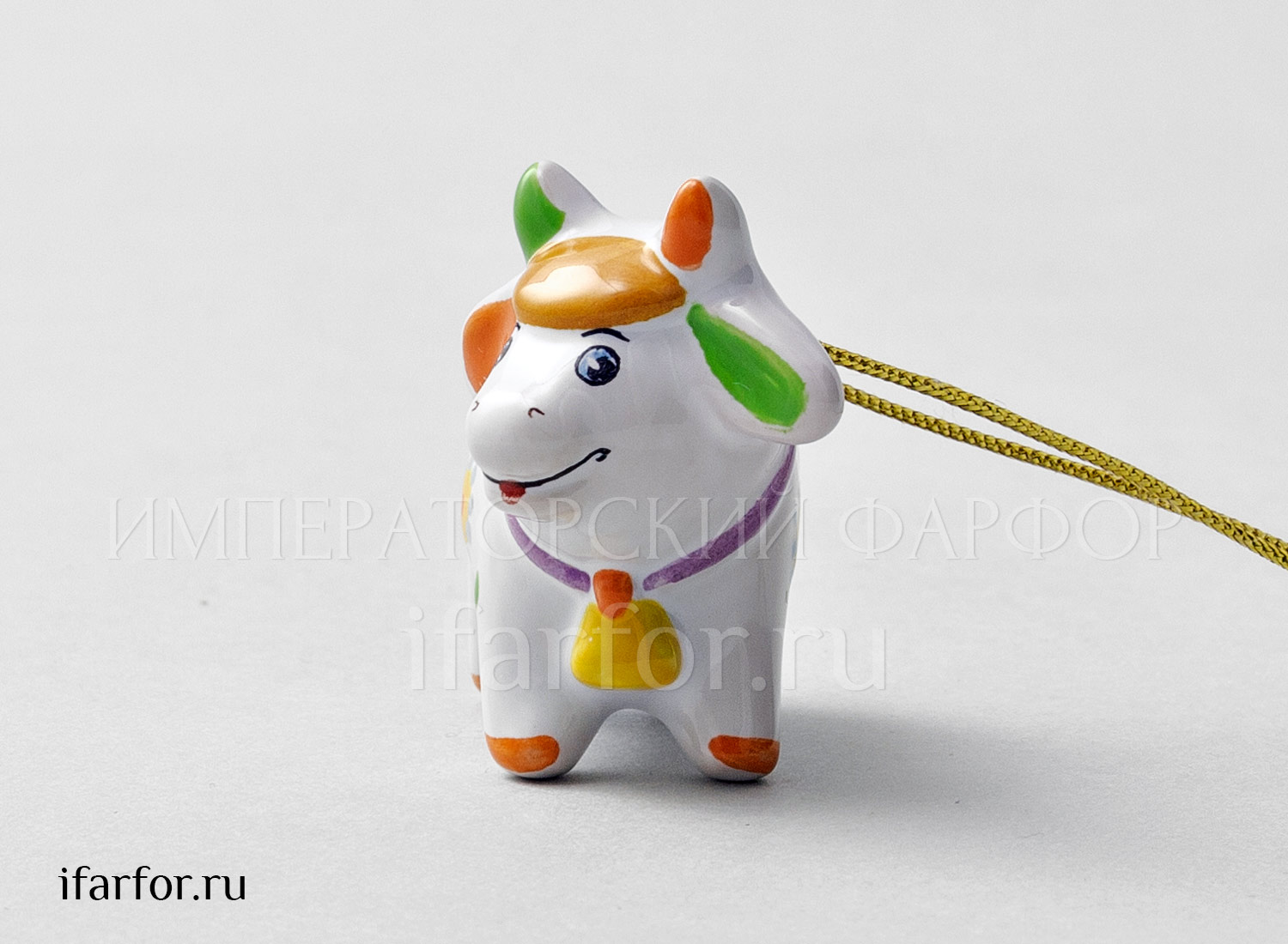Елочная игрушка «Бычок Ромашка» Форма: Бычок Ромашка. Майолика. 45 x 40 мм.