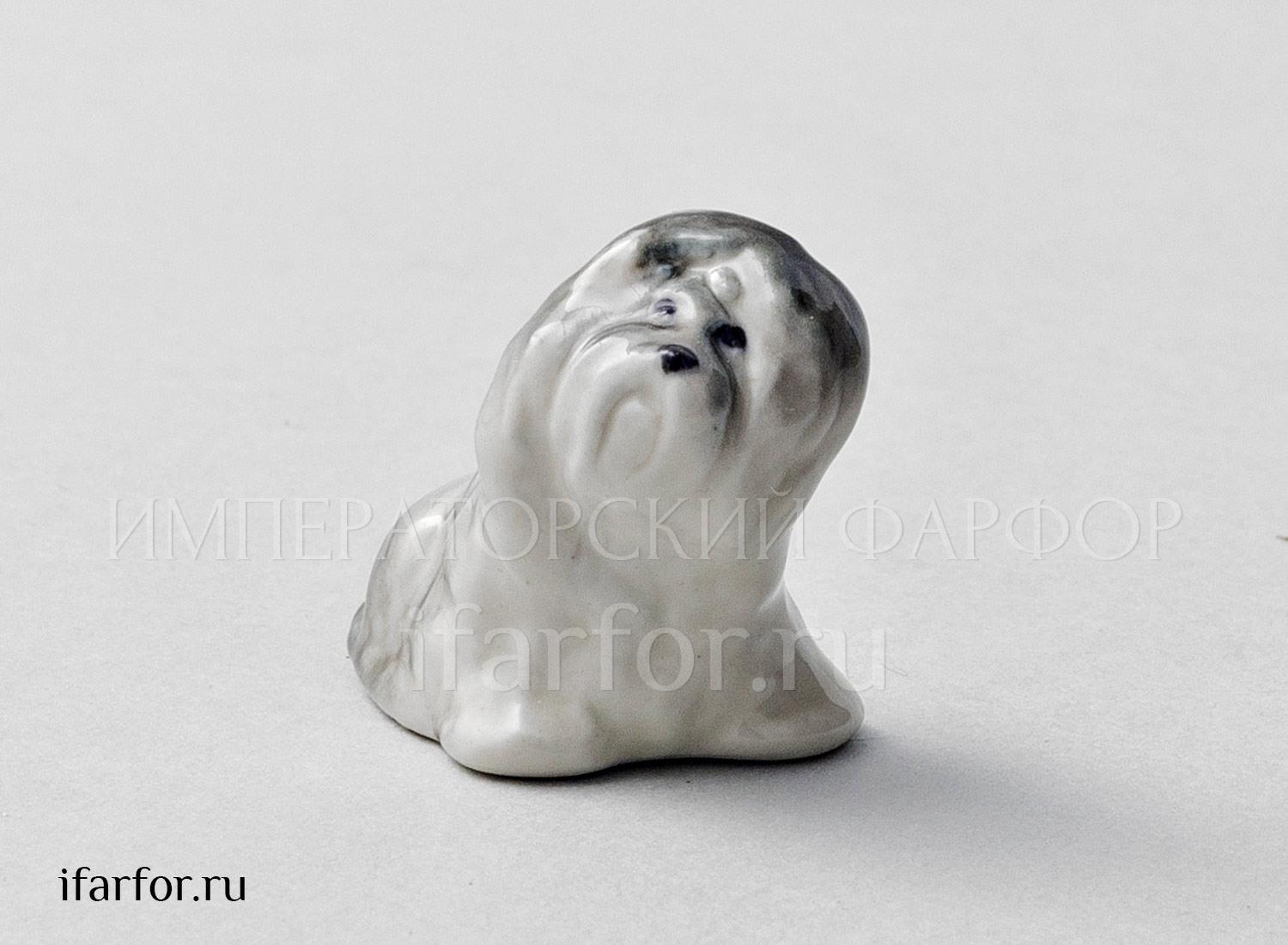 Скульптура «Болонка» Форма: Болонка. Мягкий фарфор. 25 x 30 мм.