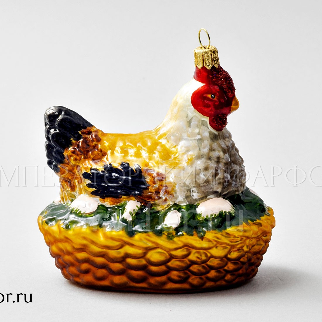 Елочная игрушка «Курочка в гнезде» Стекло. 100 x 105 мм.