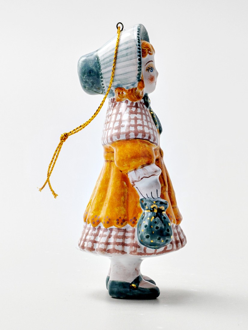 Елочная игрушка «Кукла» Форма: Кукла. Майолика. 57 x 115 мм.