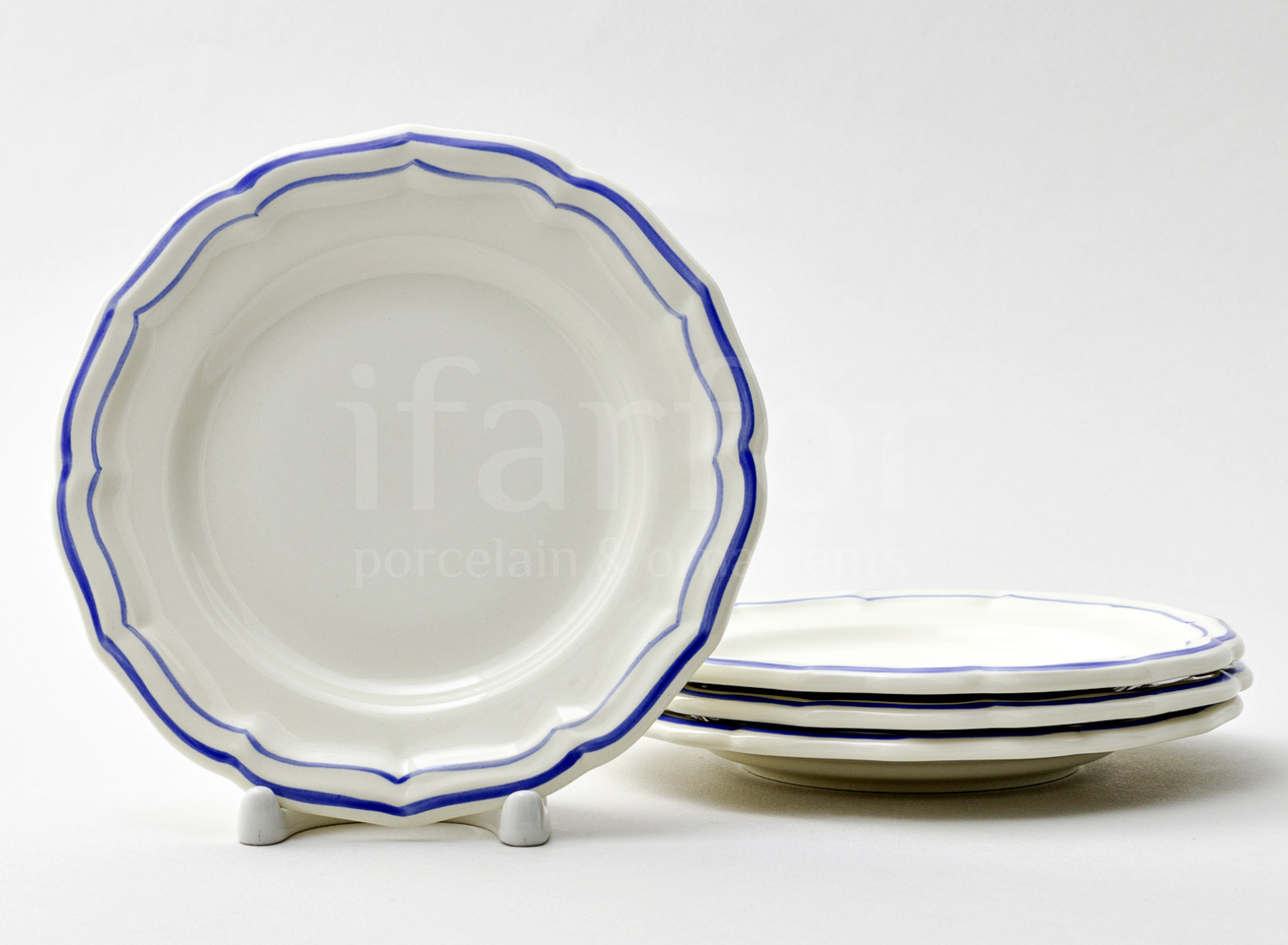 Набор тарелок столовый «FILET BLEU» Форма: GIEN Рошель. Фаянс. 165 мм.