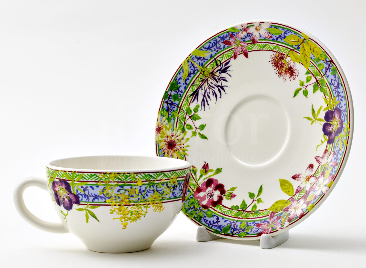 Чашка с блюдцем чайная «MILLEFLEURS» 1/2 Форма: GIEN Шампань. Фаянс. 260 мл.