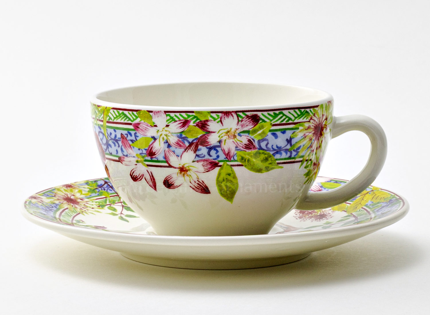 Чашка с блюдцем чайная «MILLEFLEURS» 1/2 Форма: GIEN Шампань. Фаянс. 260 мл.
