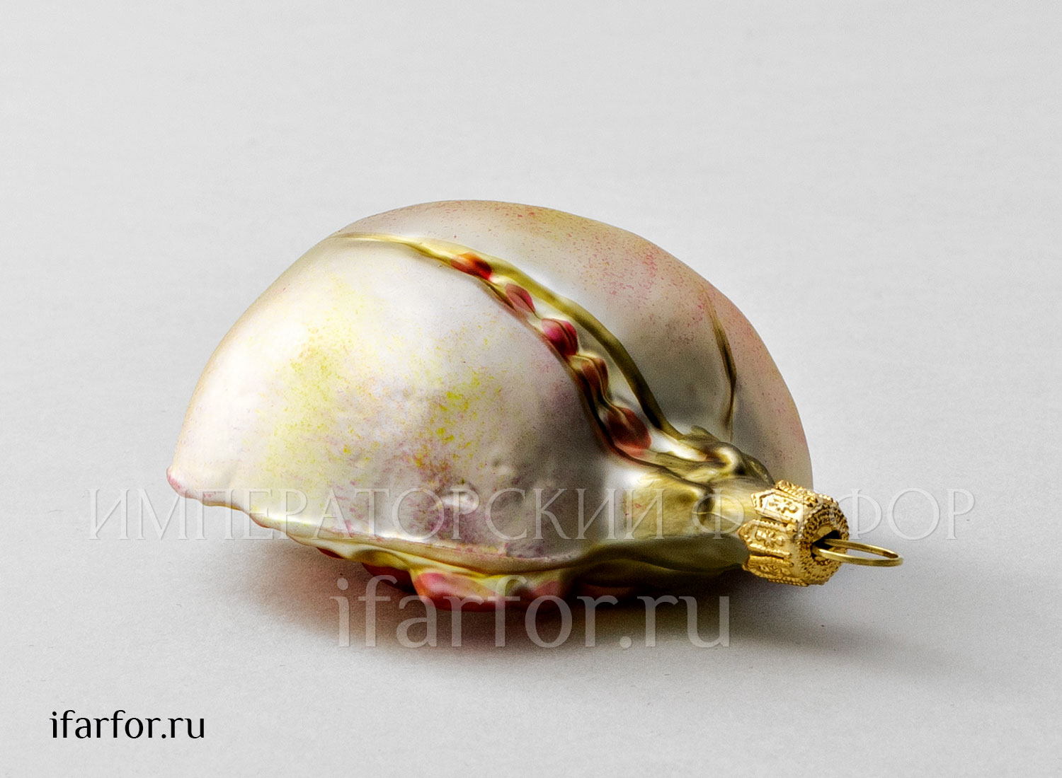 Елочная игрушка «Ягоды и фрукты. Половинка незрелого граната» Стекло. 75 x 100 мм.