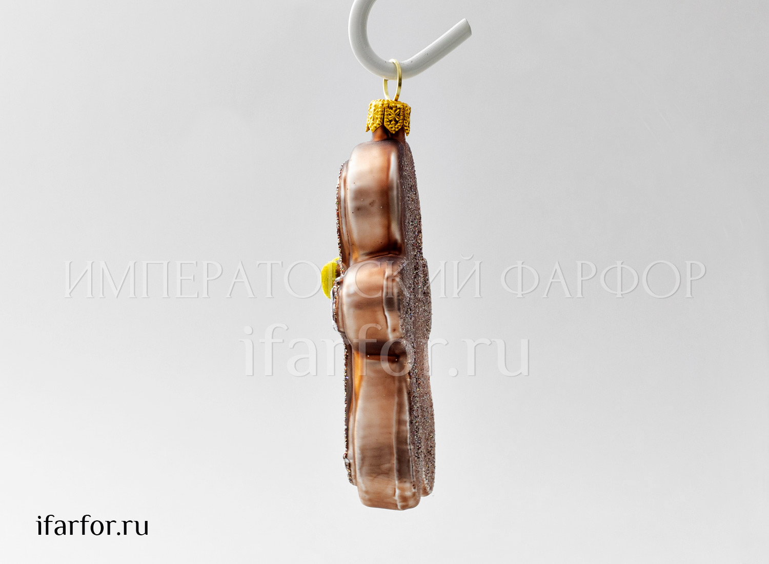 Елочная игрушка «Пряничный человечек» Форма: Пряничный человечек. Стекло. 55 x 90 мм.
