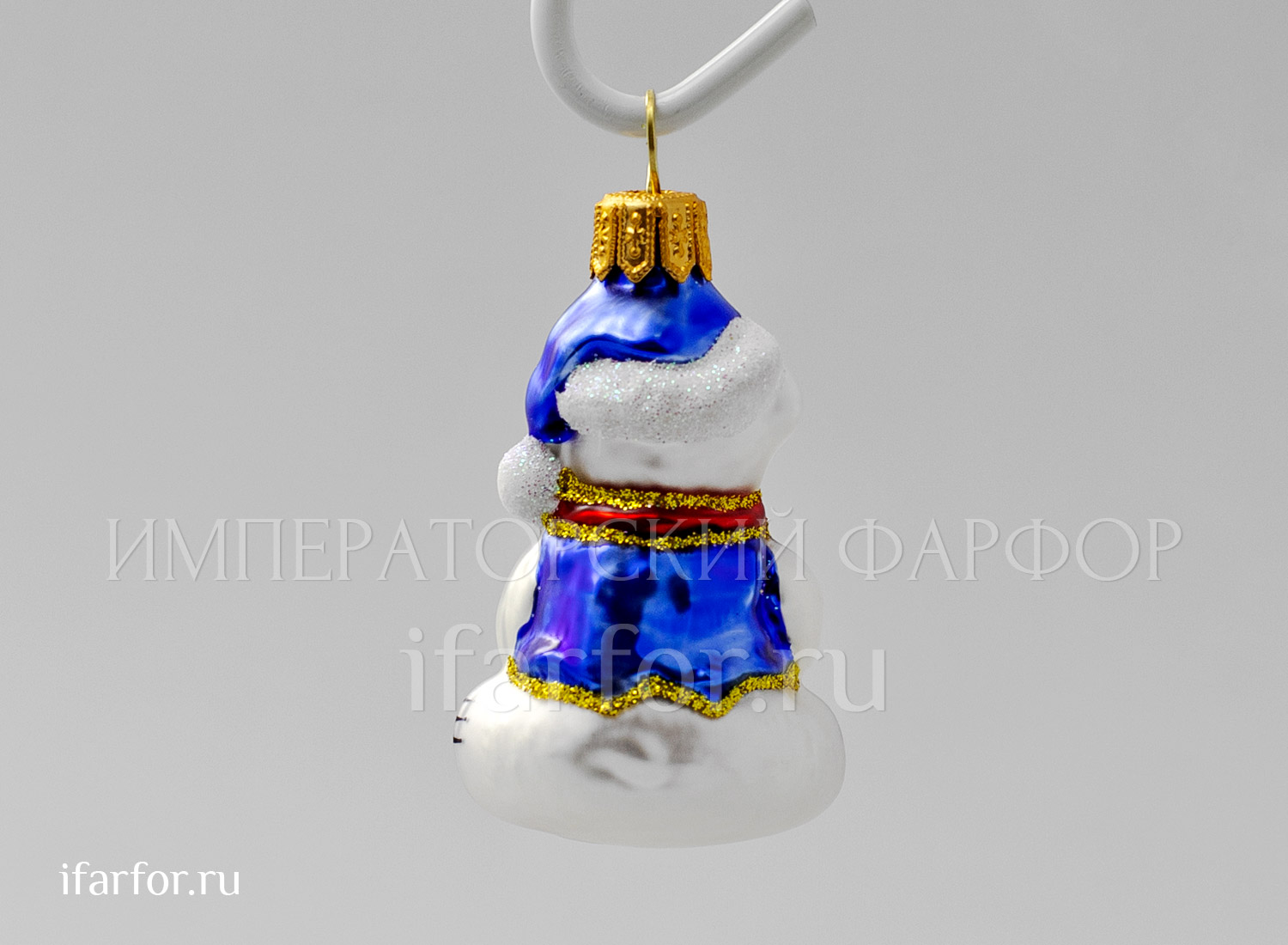 Елочная игрушка «Мишка с барабаном в голубой шапке» Стекло. 68 мм.