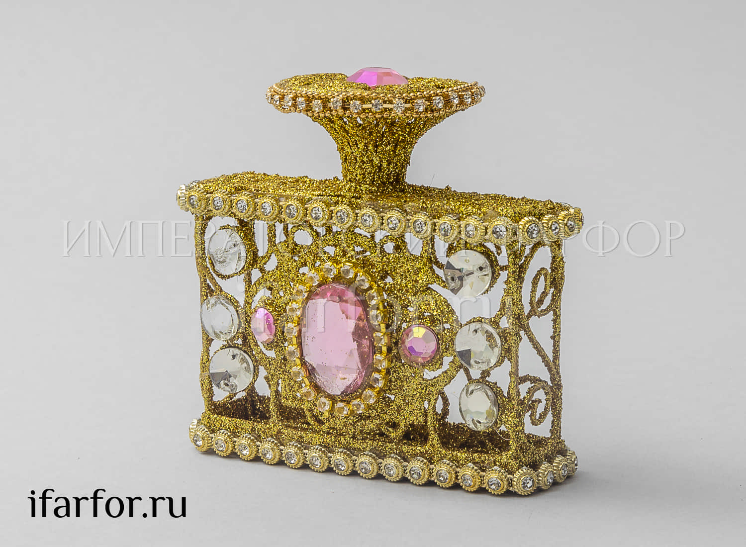 Елочная игрушка «Флакон для духов» Форма: Флакон для духов. Проволока, пластик. 90 x 85 мм.
