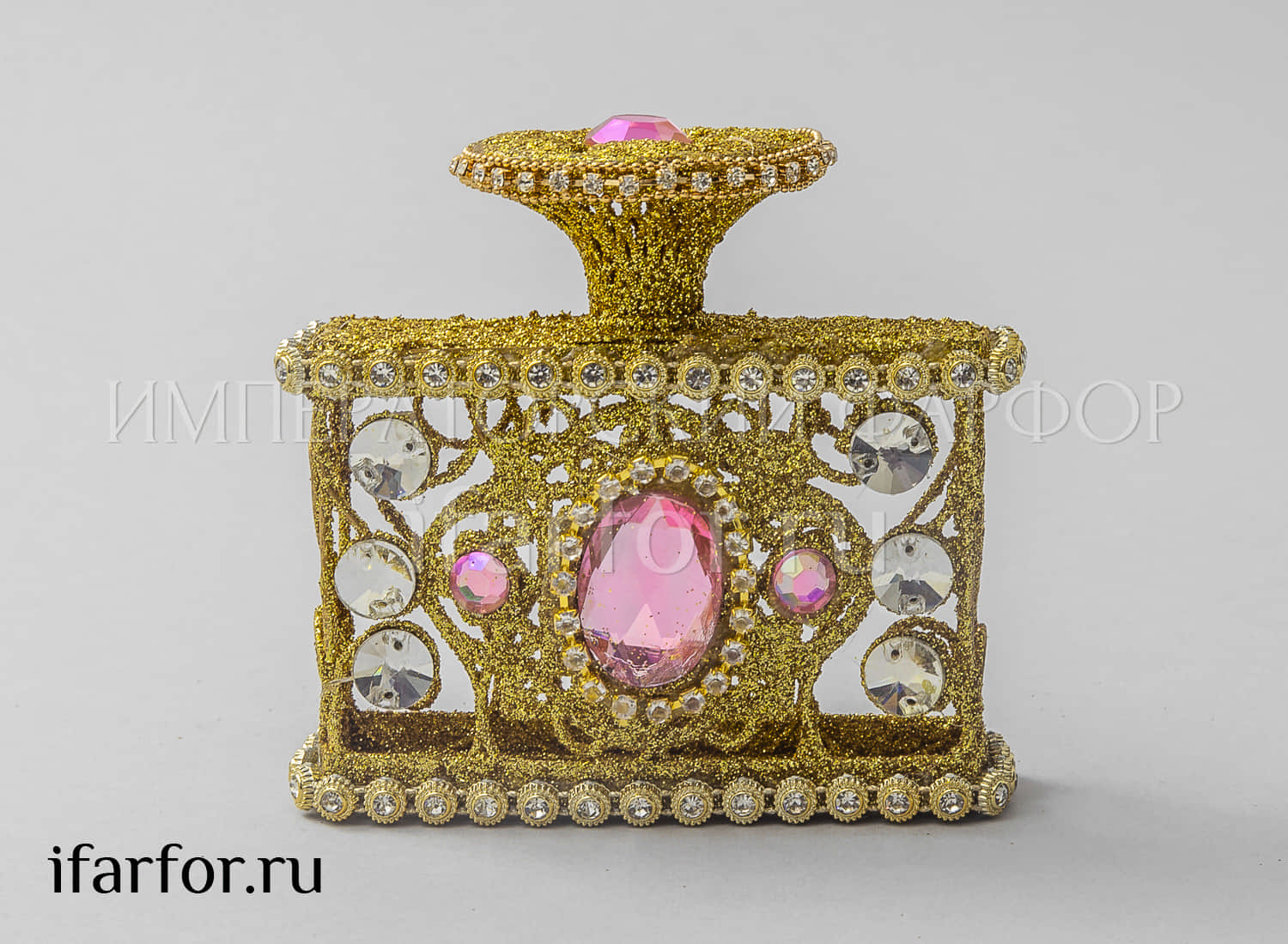 Елочная игрушка «Флакон для духов» Форма: Флакон для духов. Проволока, пластик. 90 x 85 мм.
