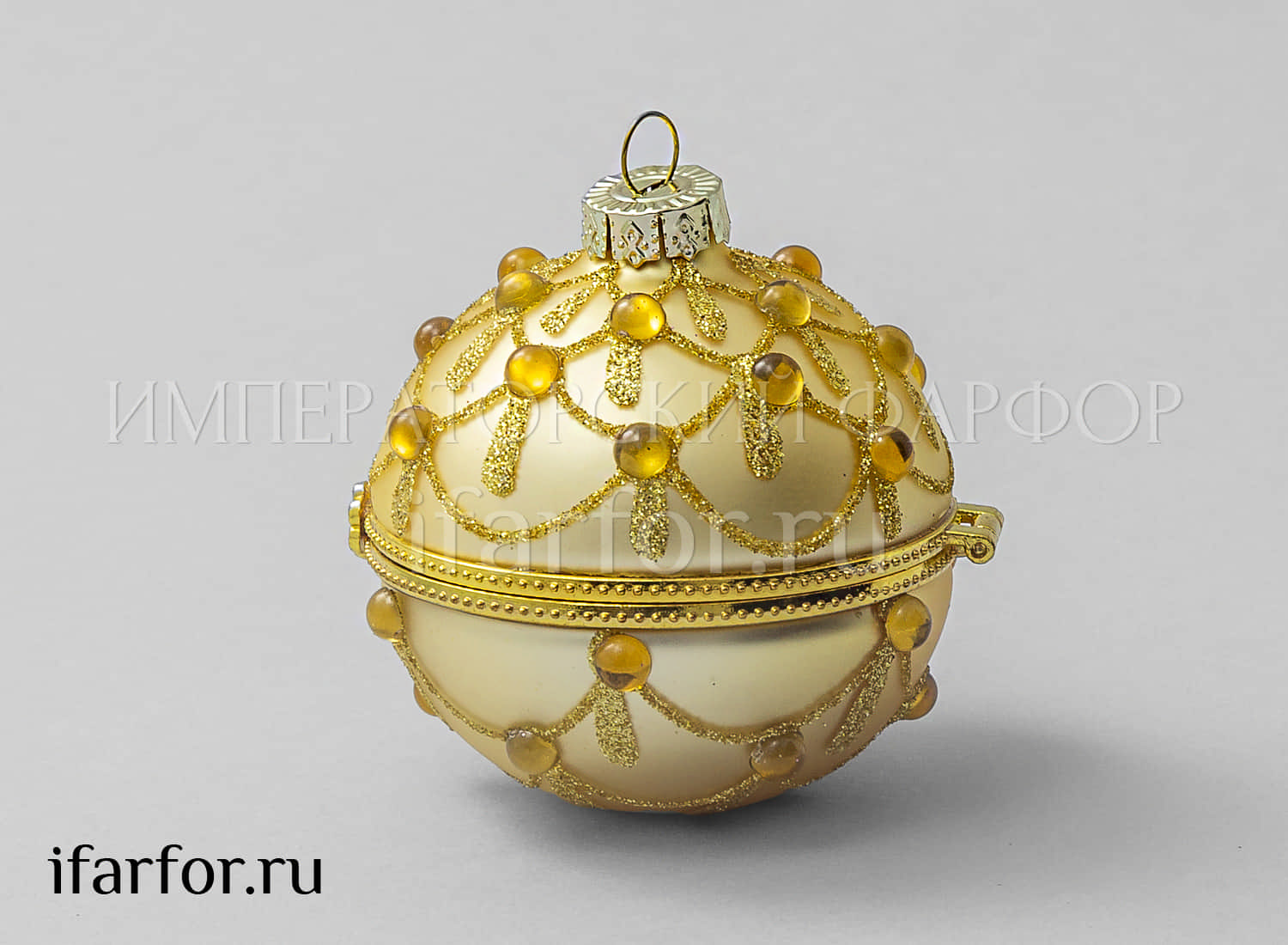 Елочная игрушка «Шкатулка в форме Шара» Форма: Шкатулка в форме Шара. Стекло, металл, ПВХ. 75 x 62 x 75 мм.