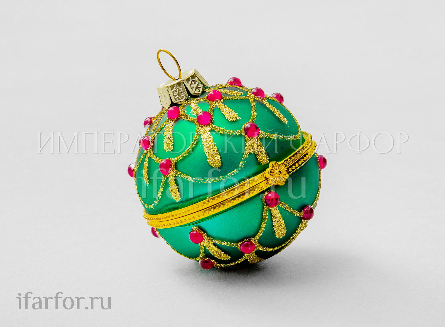 Елочная игрушка «Шкатулка в форме Шара» Форма: Шкатулка в форме Шара. Стекло, металл, ПВХ. 75 x 70 x 70 мм.