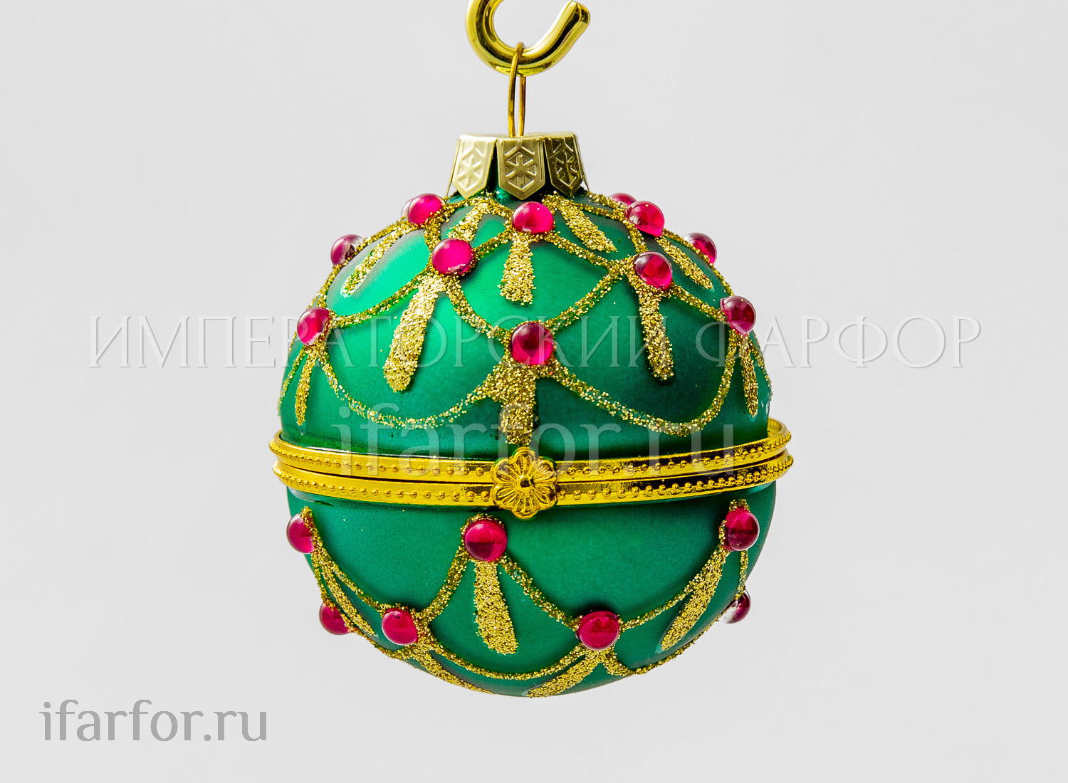 Елочная игрушка «Шкатулка в форме Шара» Форма: Шкатулка в форме Шара. Стекло, металл, ПВХ. 75 x 70 x 70 мм.