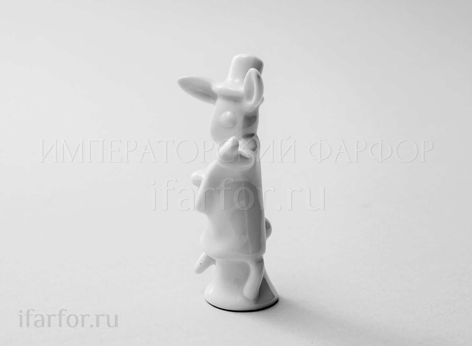 Скульптура «Кролик Банджо» Форма: Кролик Банджо. Твердый фарфор. 90 мм.