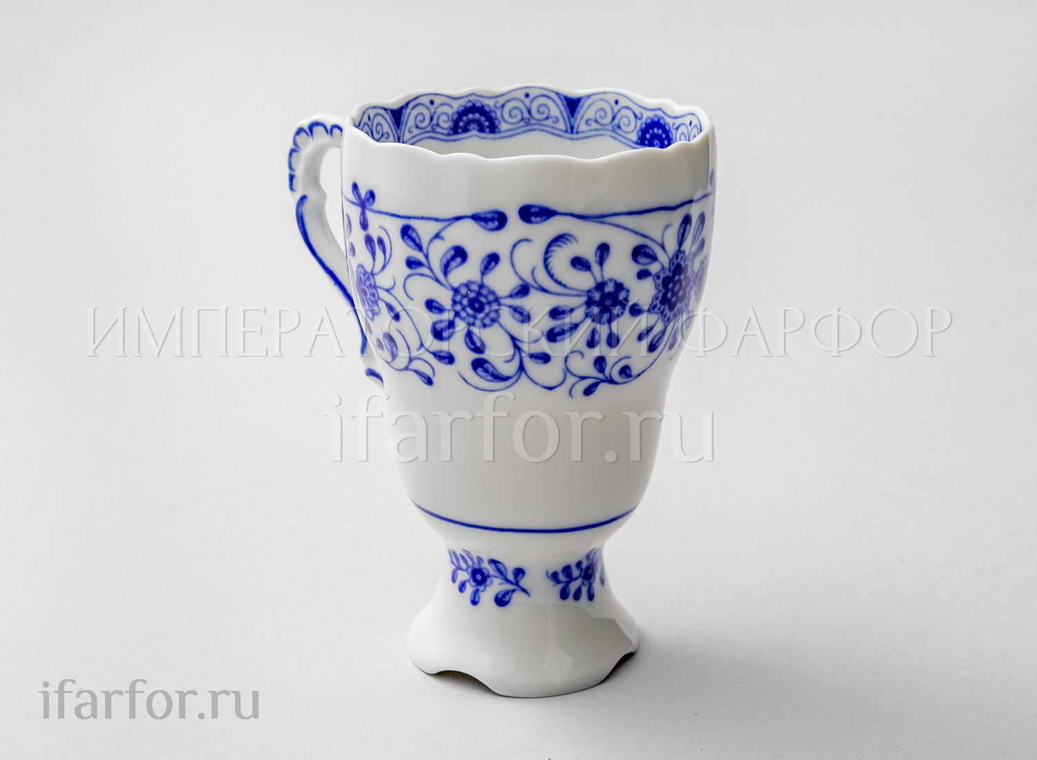 Бокал на ножке «Alte Ranke blau» Форма: Marie-Luise 1150. Твердый фарфор. 250 мл.