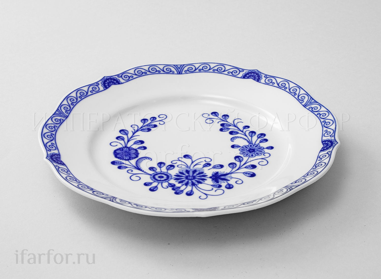 Тарелка «Alte Ranke blau» Твердый фарфор. 190 мм.