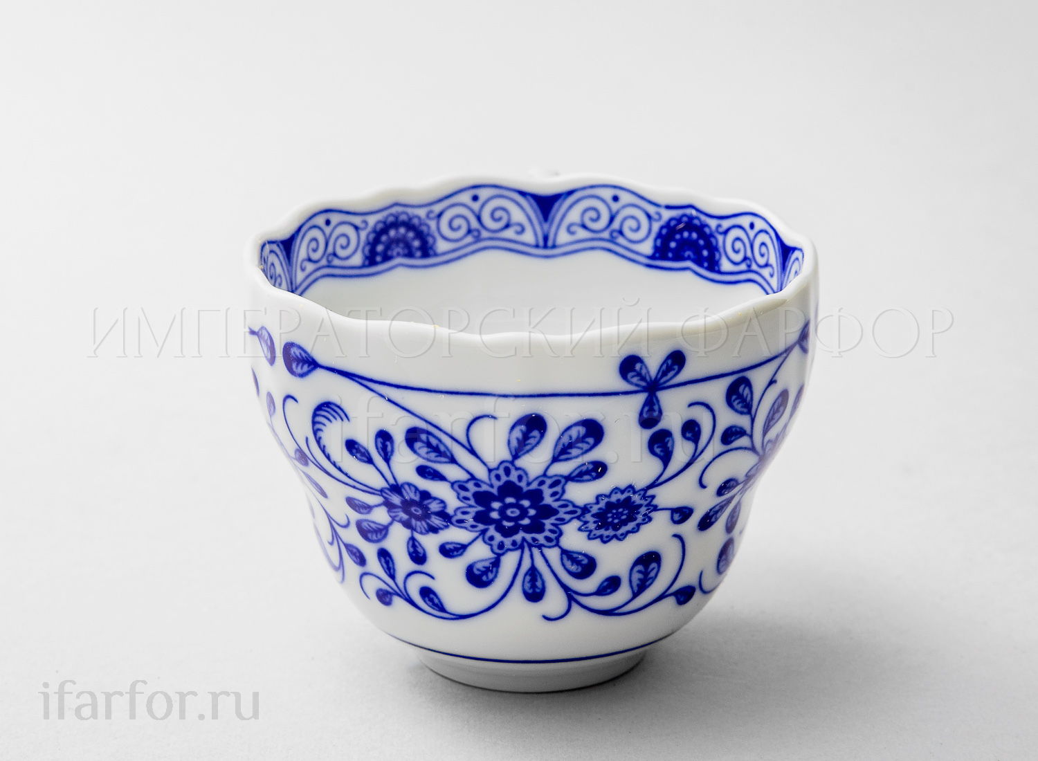 Чашка чайная «Alte Ranke blau» Форма: Marie-Luise 1150. Твердый фарфор. 210 мл.