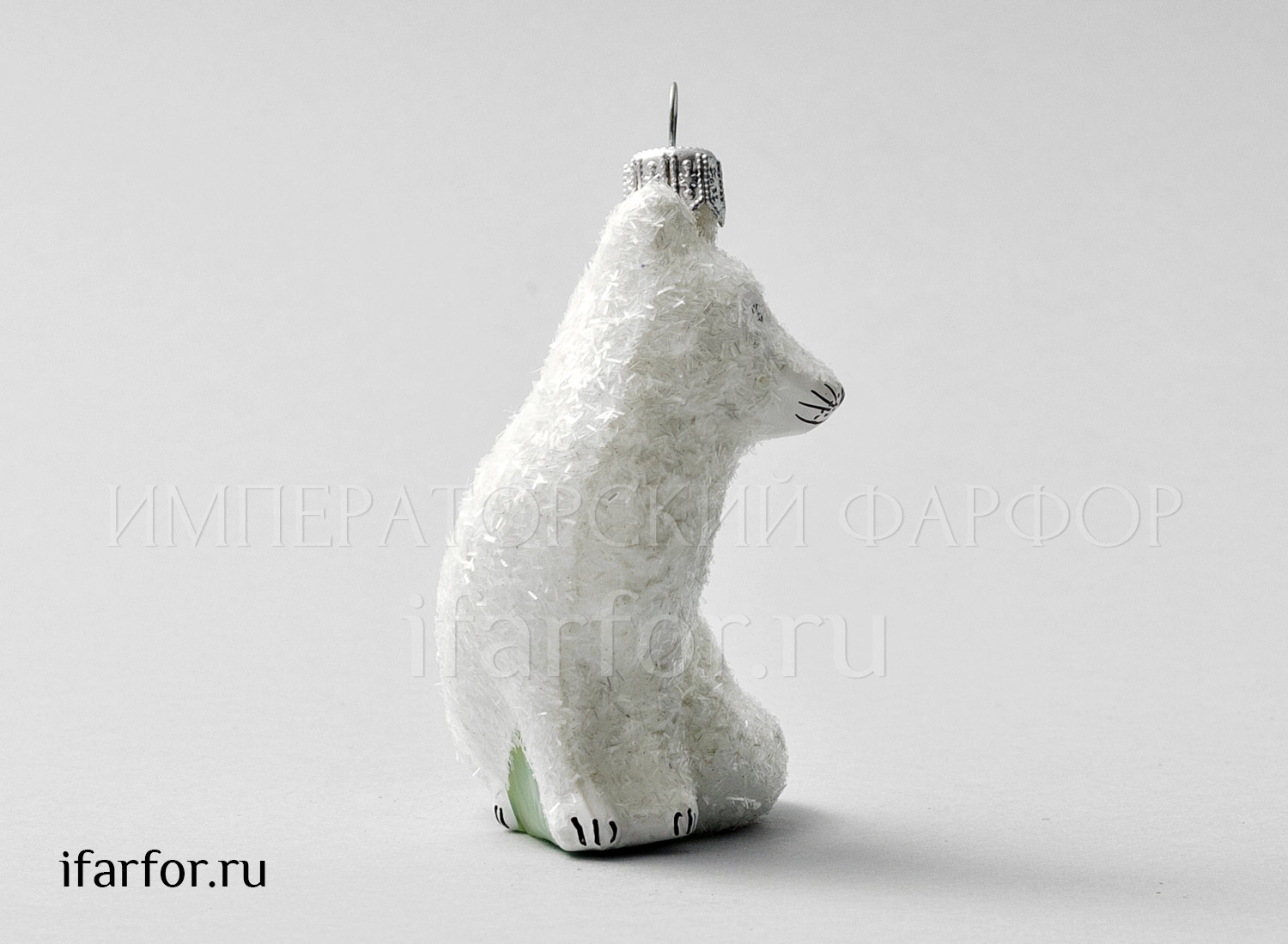 Елочная игрушка «Полярная лиса» Стекло. 65 x 91 мм.