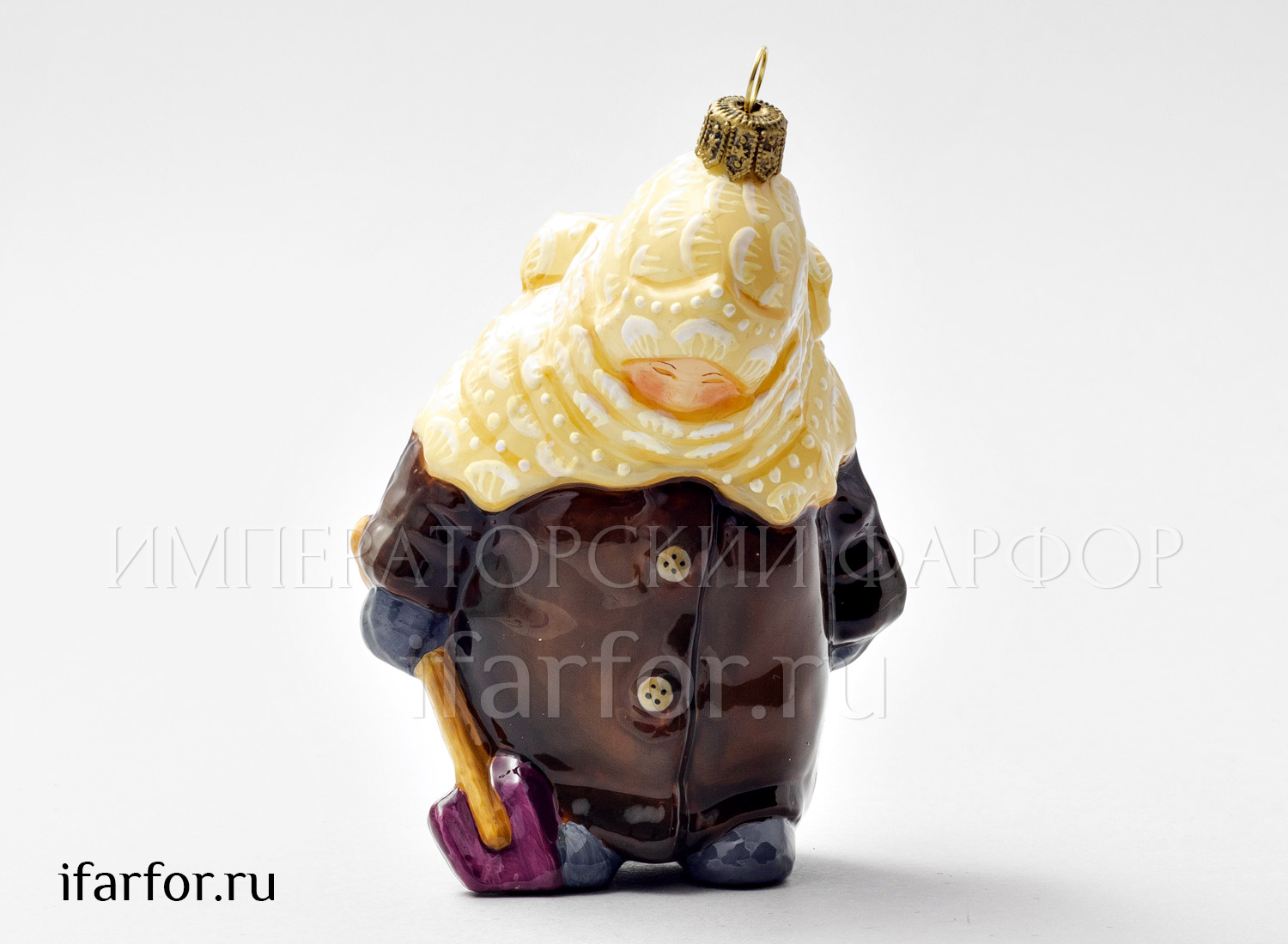 Елочная игрушка «Девочка с лопаткой» Стекло. 75 x 120 мм.