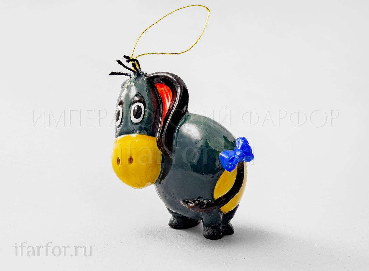 Набор елочных игрушек в подарочной коробке «Винни пух. Подходящая компания» Стекло. 345 x 341 x 117 мм.