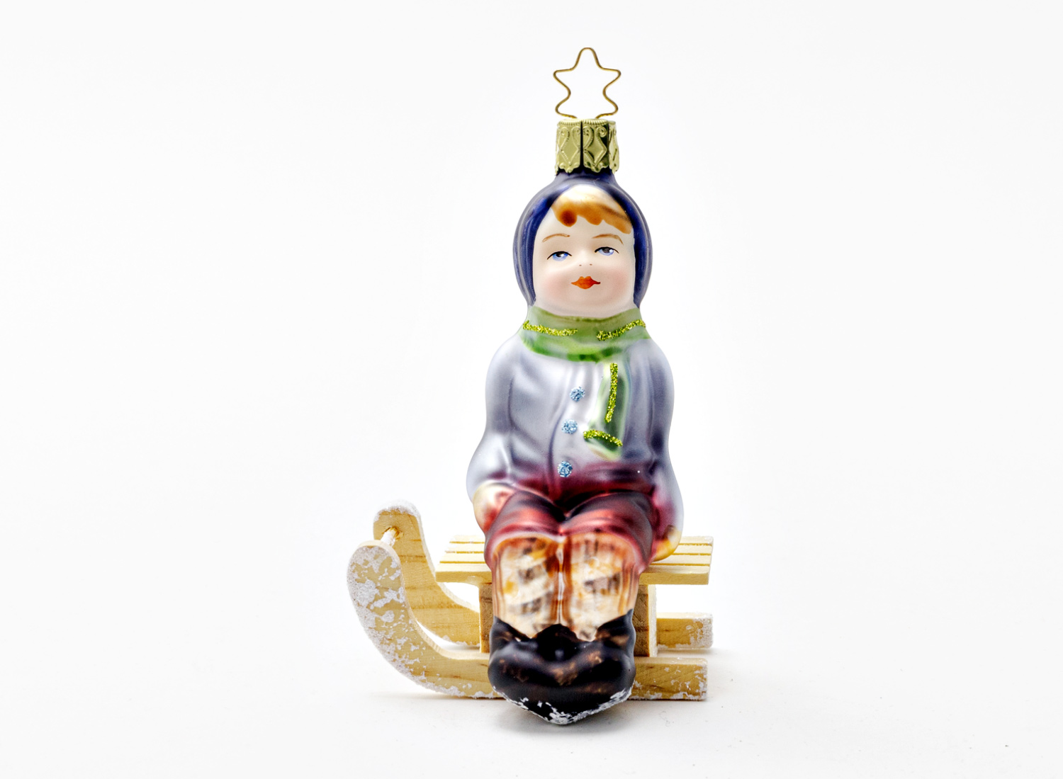 Елочная игрушка «Невинные сердца. Мальчик на санках» Стекло. 65 x 125 мм.
