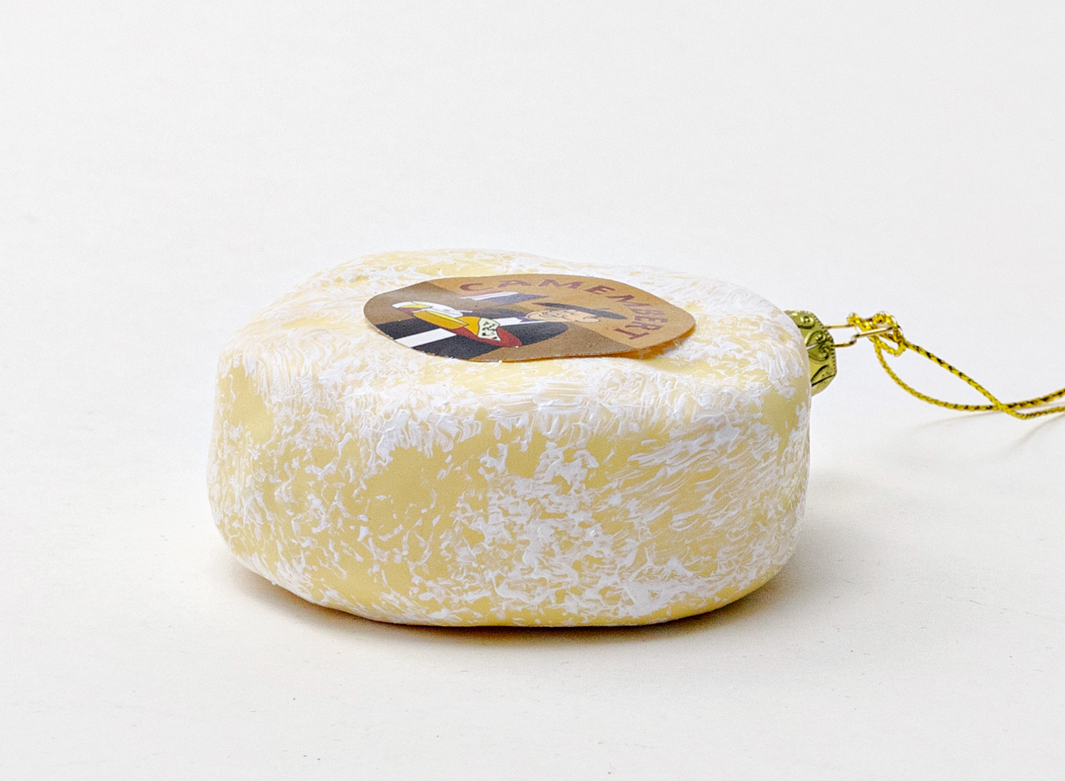 Елочная игрушка «Сыр Camembert» Стекло. 75 x 100 мм.