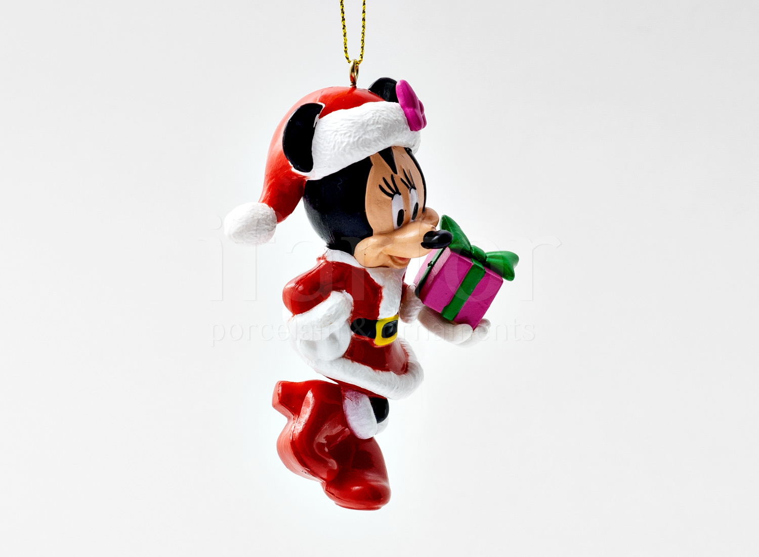 Елочная игрушка «The Walt Disney» Форма: The Walt Disney. Пластик. 57 x 90 мм.