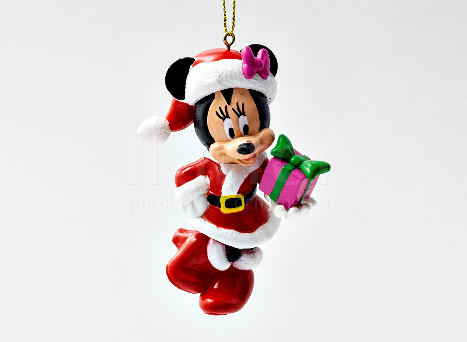 Елочная игрушка «The Walt Disney» Форма: The Walt Disney. Пластик. 57 x 90 мм.