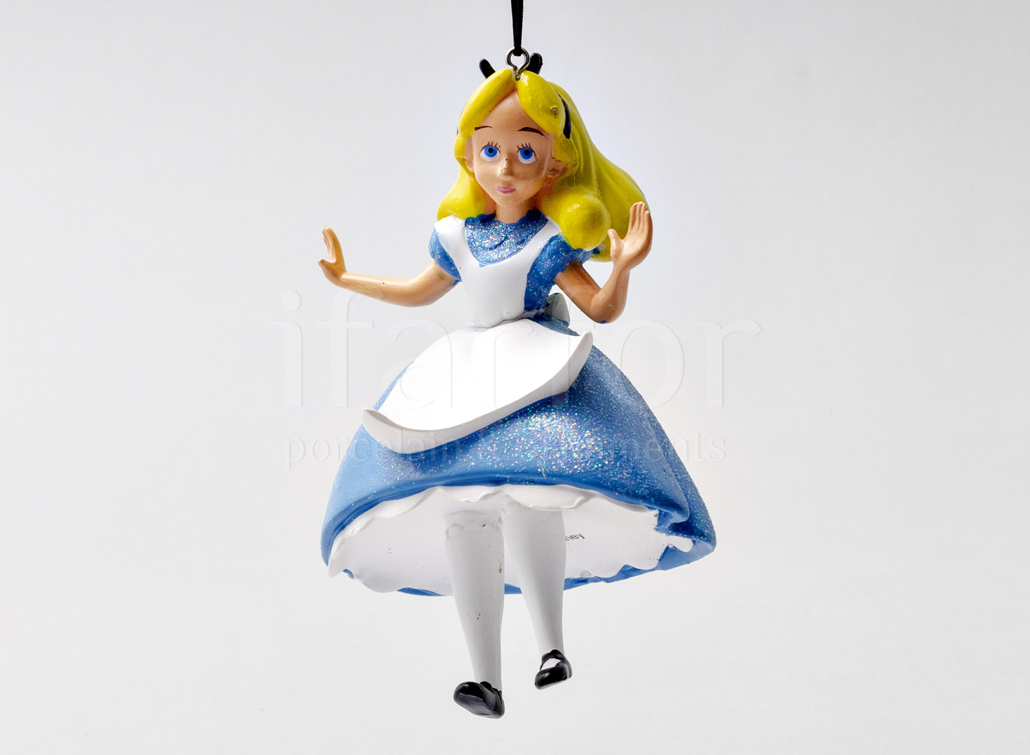Елочная игрушка «The Walt Disney» Форма: The Walt Disney. Полирезин. 93 x 130 мм.