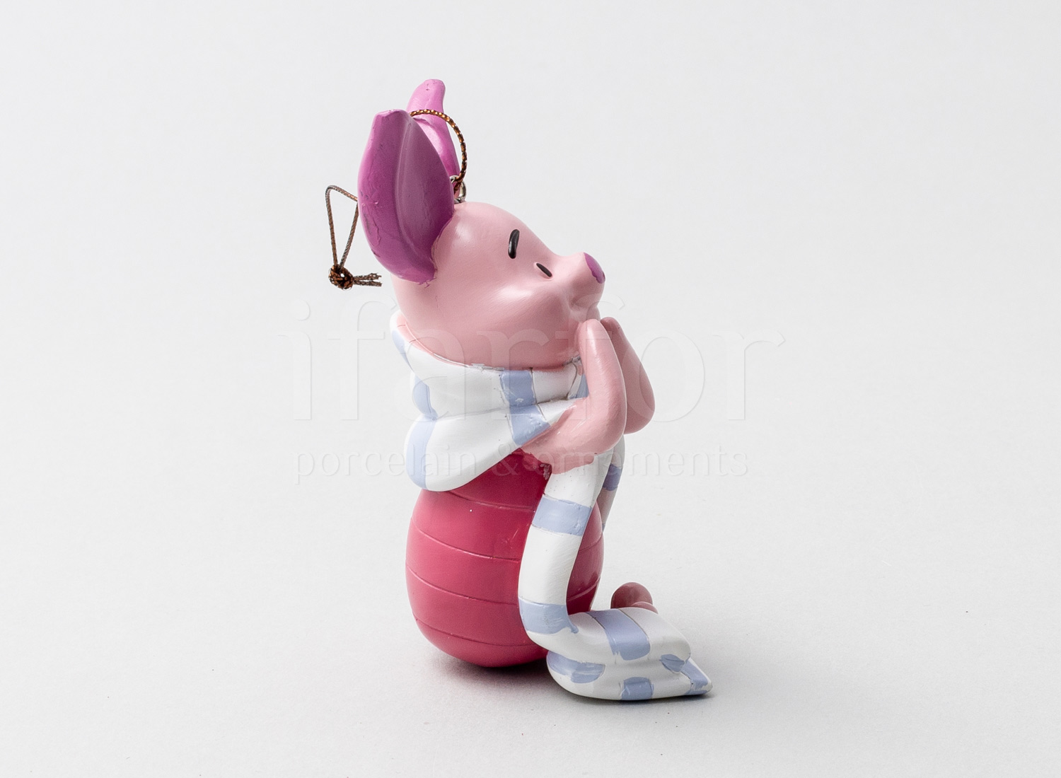 Елочная игрушка «The Walt Disney» Форма: The Walt Disney. Полирезин. 50 x 97 мм.