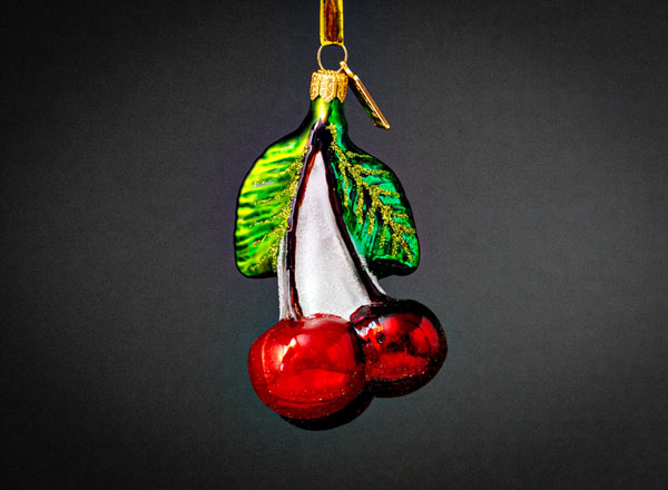 Елочная игрушка Вишня