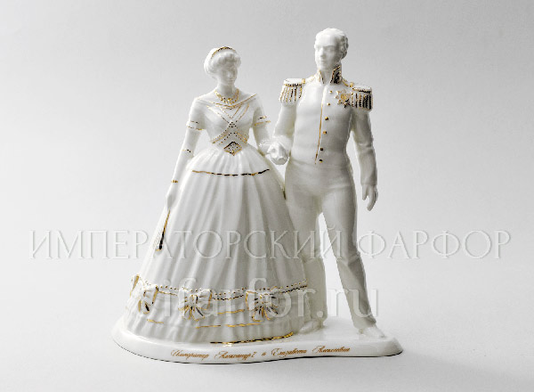 Sculpture Royal exitrn War and Peace. The royal exit is white with gold