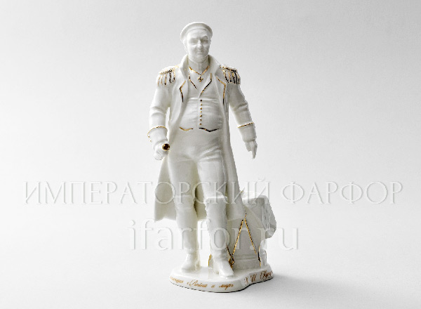 Sculpture Kutuzov War and Peace. Kutuzov white with goldrn